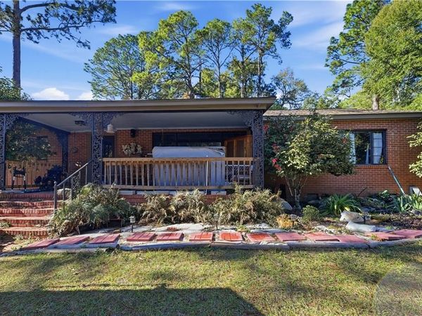 906 Elizabeth Place , Bainbridge, GA 39819