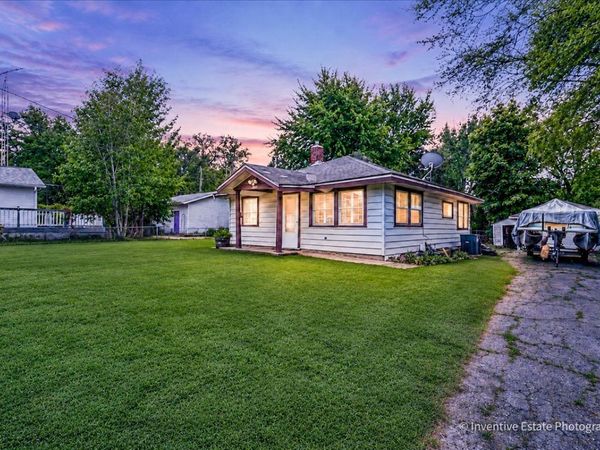 26481 W Springwell Avenue , Antioch, IL 60002