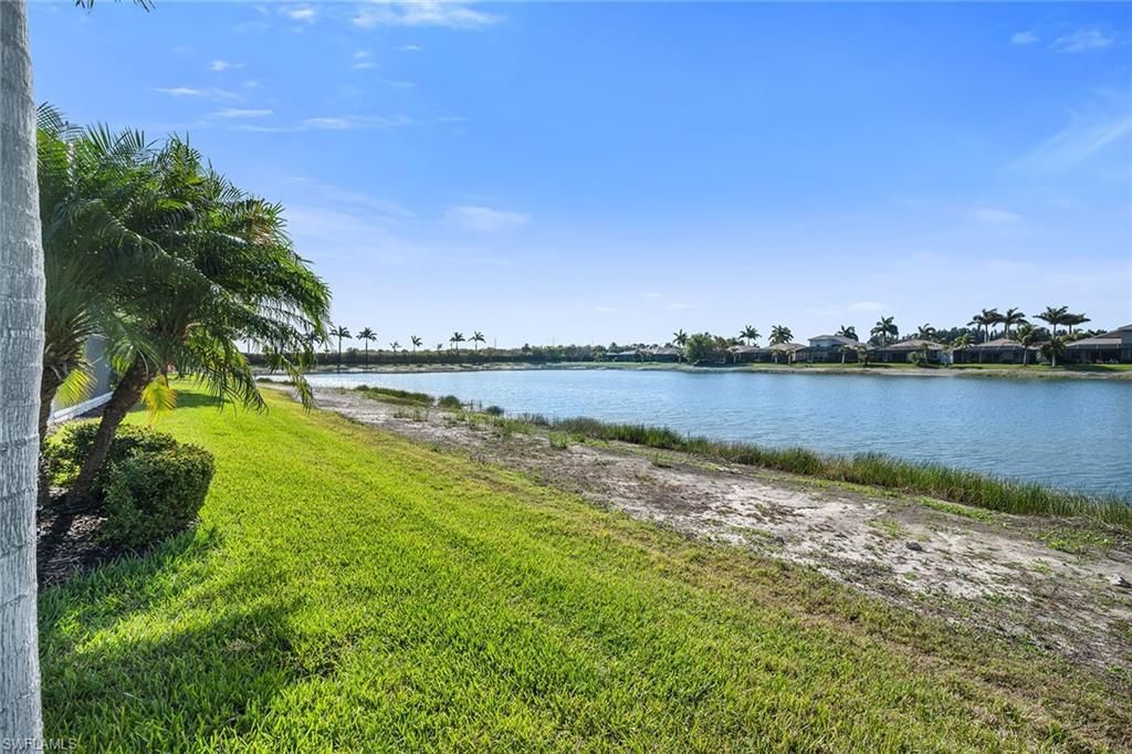 14815 Edgewater Cir, Naples, FL 34114 Photo