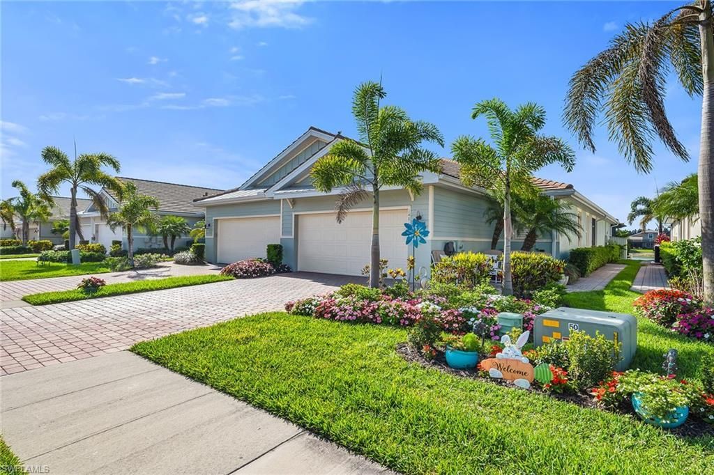 14815 Edgewater Cir, Naples, FL 34114 Photo