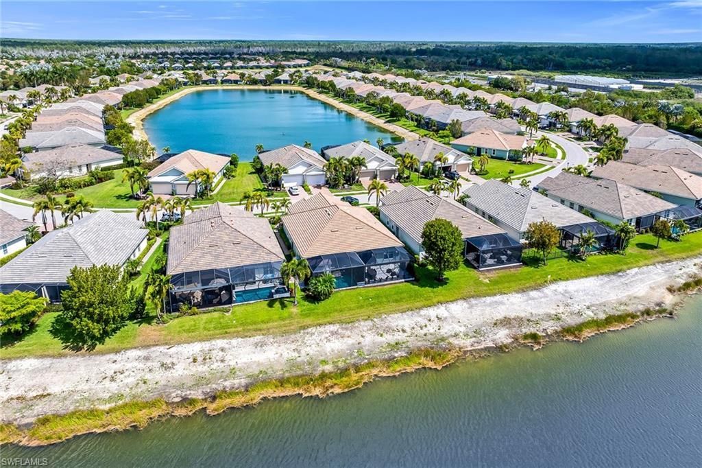 14815 Edgewater Cir, Naples, FL 34114 Photo