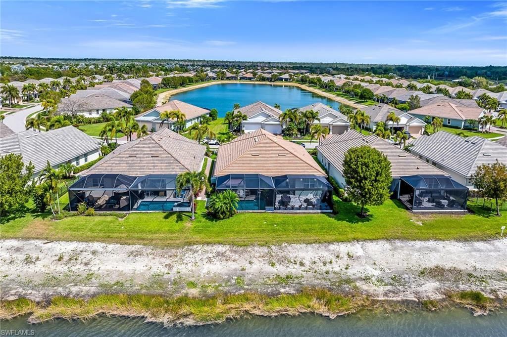 14815 Edgewater Cir, Naples, FL 34114 Photo