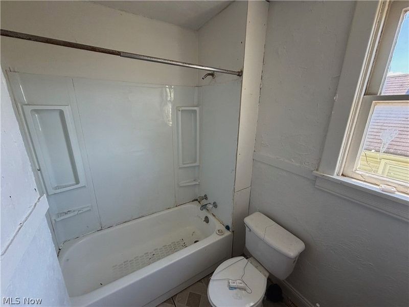 825 Laura Avenue, East Liverpool, OH 43920 Photo 10