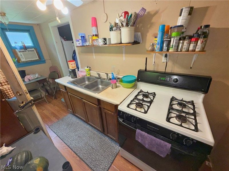 1921 Smithfield Street, East Liverpool, OH 43920 Photo 14