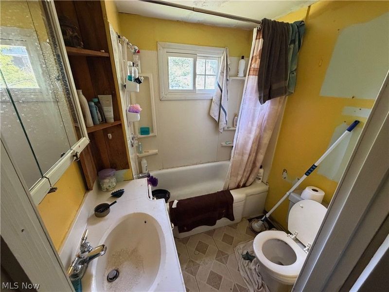 1921 Smithfield Street, East Liverpool, OH 43920 Photo 21