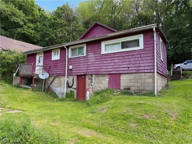 1921 Smithfield Street, East Liverpool, OH 43920 Photo 5