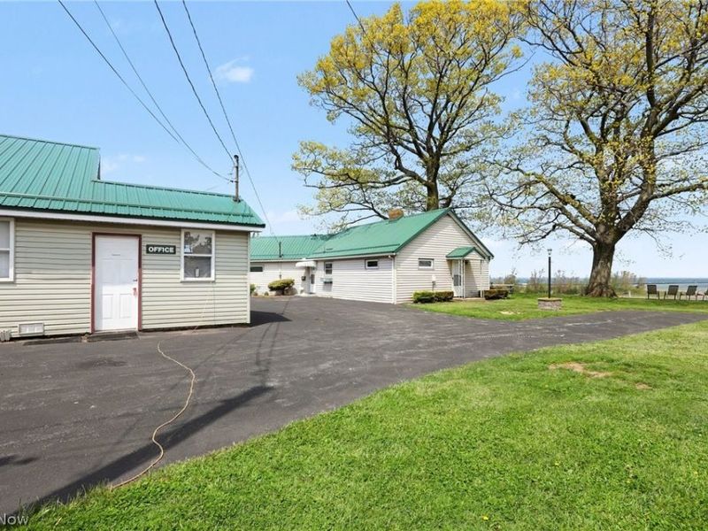 298 Park Avenue, Conneaut, OH 44030 Photo 4