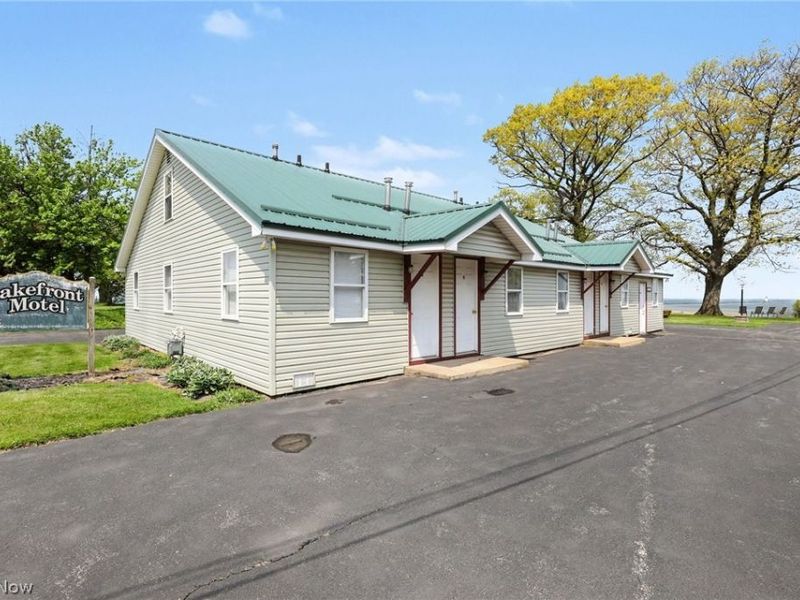 298 Park Avenue, Conneaut, OH 44030 Photo 5
