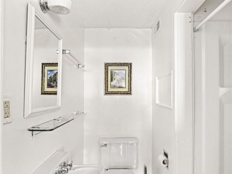 298 Park Avenue, Conneaut, OH 44030 Photo 9