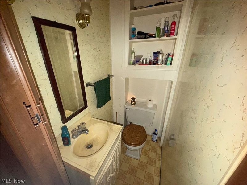 1013 Bradshaw Avenue, East Liverpool, OH 43920 Photo 13