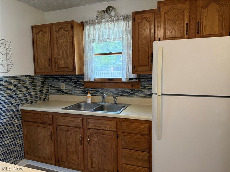 462 Larkin Avenue, Akron, OH 44305 Photo 9