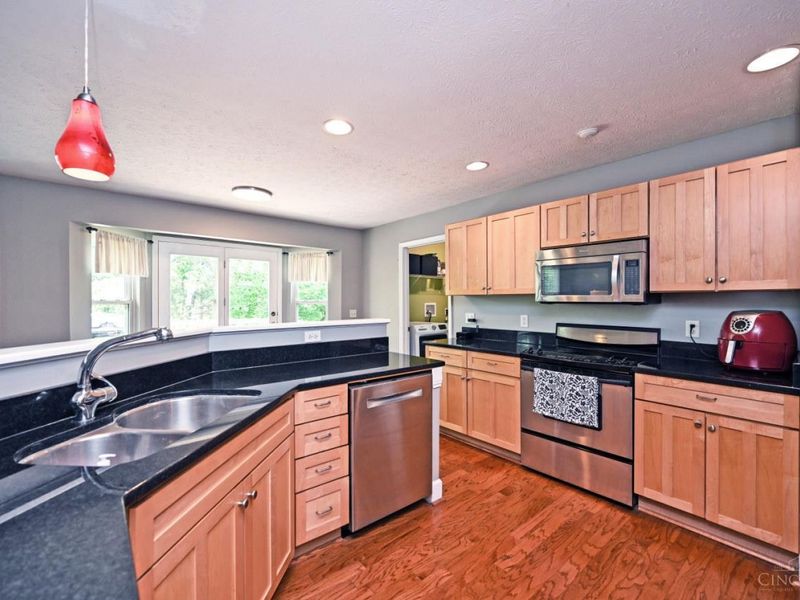 7419 Buttercup Court, Hamilton Twp, OH 45039 Photo 9