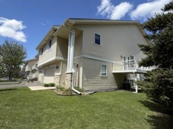 4820 Underwood Lane N, Unit E, Plymouth, MN 55442