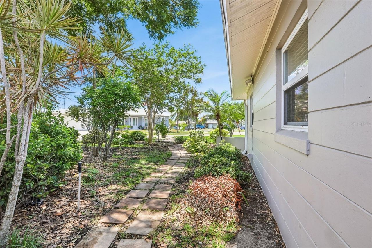 11589 64th Terrace, Seminole, FL 33772 Photo