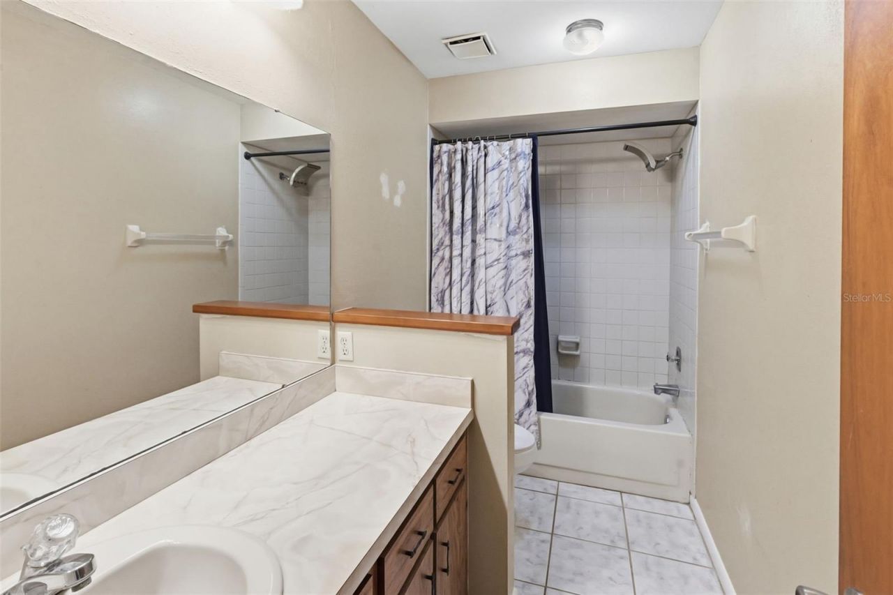 14728 Tall Tree Drive , Lutz, FL 33559 Photo