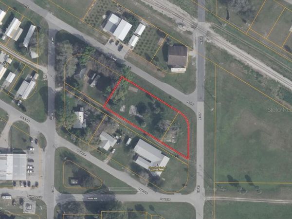 114 FLORIDA AVENUE NW, MOORE HAVEN, FL 33471