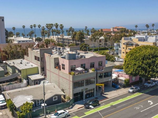 2110 Main, Santa Monica, CA 90405