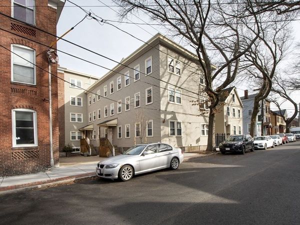101 Gore St, Unit 2, Cambridge, MA 02141