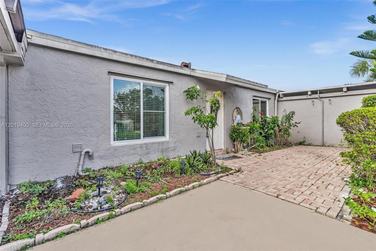 14898 Wildflower Ln , Delray Beach, FL 33446 Photo