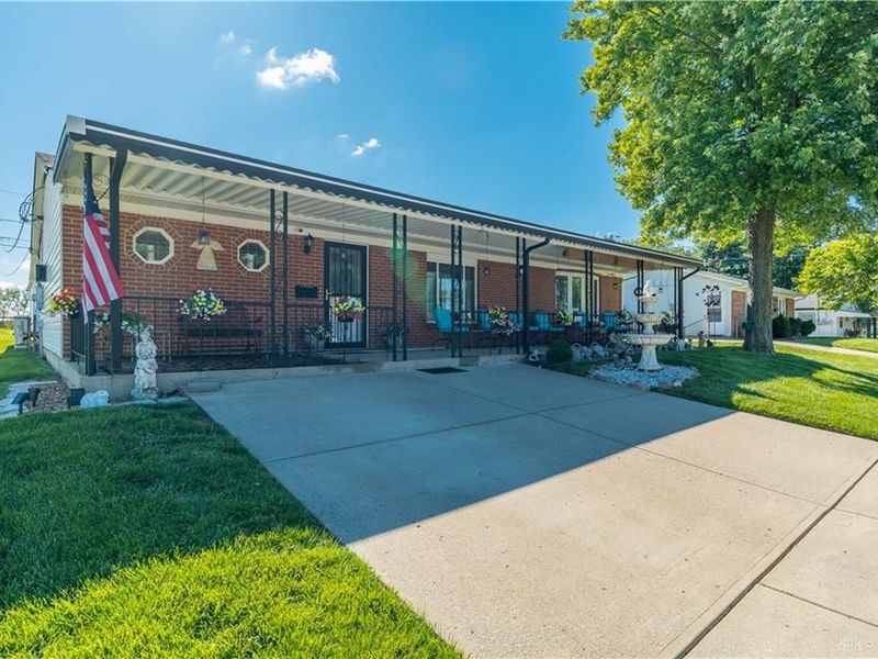 7008 Bobolink Place, Harrison Township, OH 45414 Photo 2