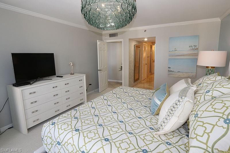 4251 Gulf Shore Blvd N, Unit 17A, Naples, FL 34103 Photo
