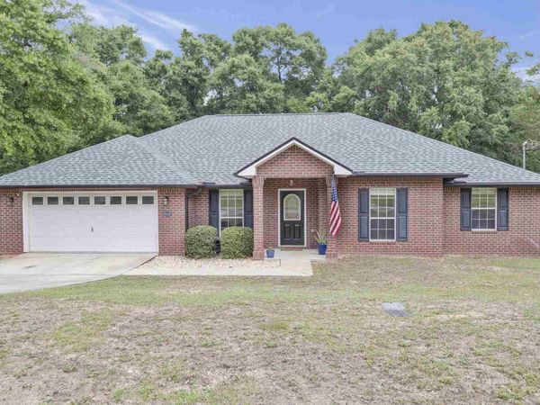 6549 Yellow Hill Dr, Milton, FL 32583