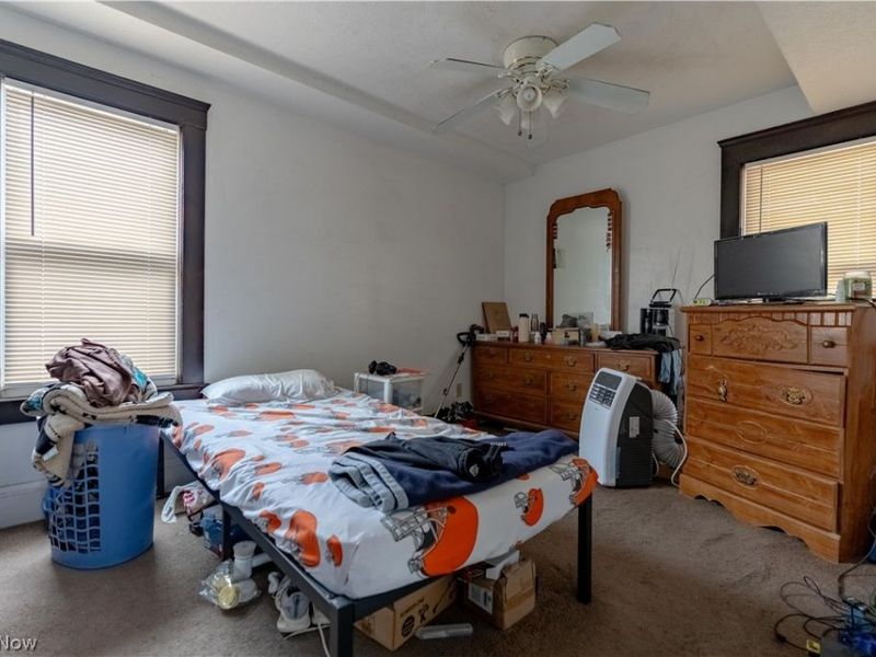 4619 Pearse Avenue, Newburgh Heights, OH 44105 Photo 13