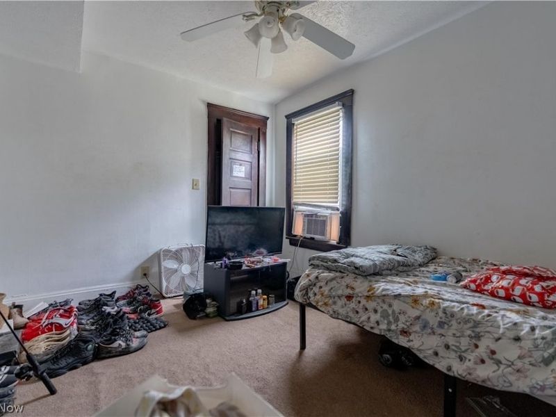 4619 Pearse Avenue, Newburgh Heights, OH 44105 Photo 19