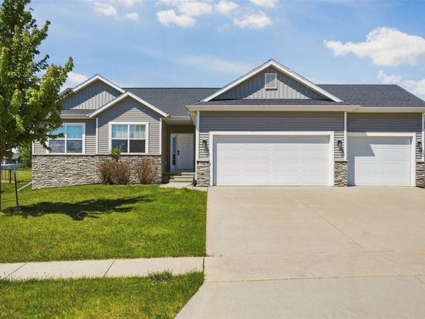 778 Archer Drive , Marion, IA 52302
