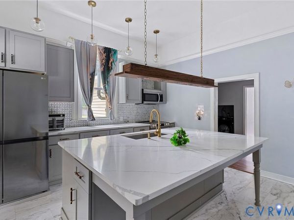 166 Wright Avenue , Colonial Heights, VA 23834