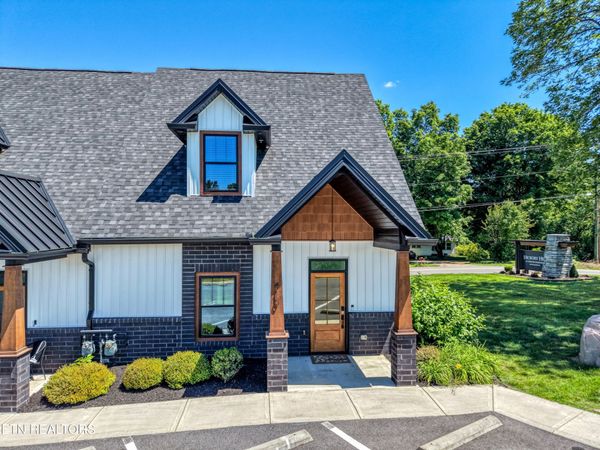 410 Fleeta Williams Way, Sevierville, TN 37862