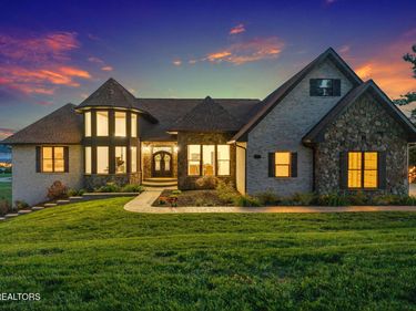 1005 Enchanted Drive, Dandridge, TN 37725