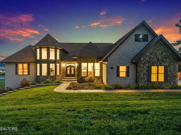 1005 Enchanted Drive, Dandridge, TN 37725