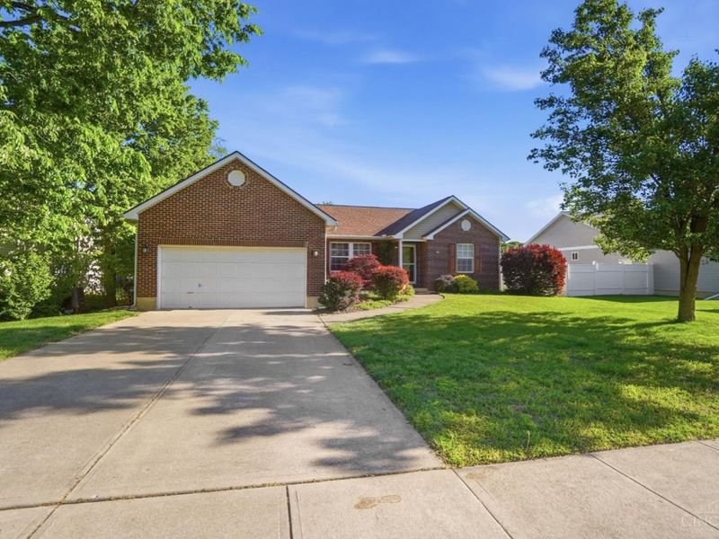 640 Maxwell Court, Germantown, OH 45327 Photo 3
