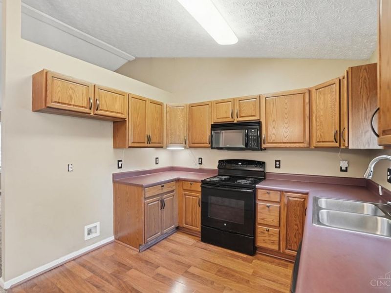 640 Maxwell Court, Germantown, OH 45327 Photo 8