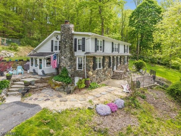 30 Hoffmans Crossing R, Lebanon, NJ 07830