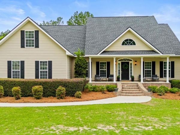 9027 Oakfield Drive, Statesboro, GA 30461