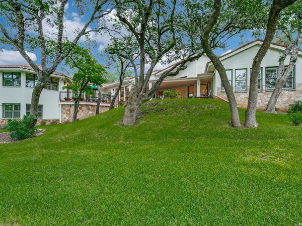 29341 No Le Hace, Fair Oaks Ranch, TX 78015