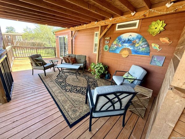 127 PRIVATE ROAD 1518, Bandera, TX 78003