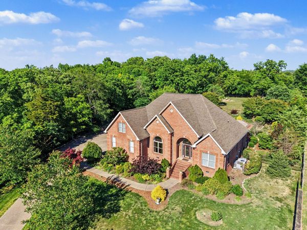 110 Briana Rd , Lebanon, TN 37087