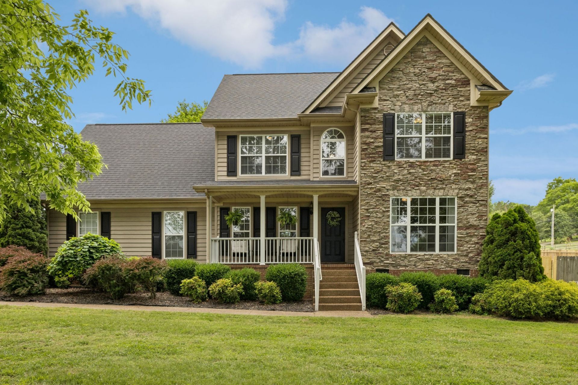 1399 Standing Stone Cir , Columbia, TN 38401 Main Photo