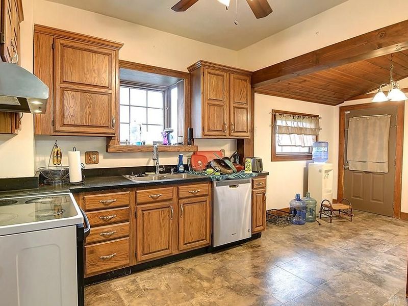 1010 Wyoming Street, Dayton, OH 45410 Photo 9