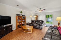 2033 Chadbury Ln.  photo 4