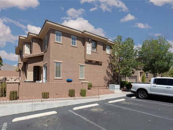 3965 PALM BEACH Street , Unit 101, Las Vegas, NV 89129