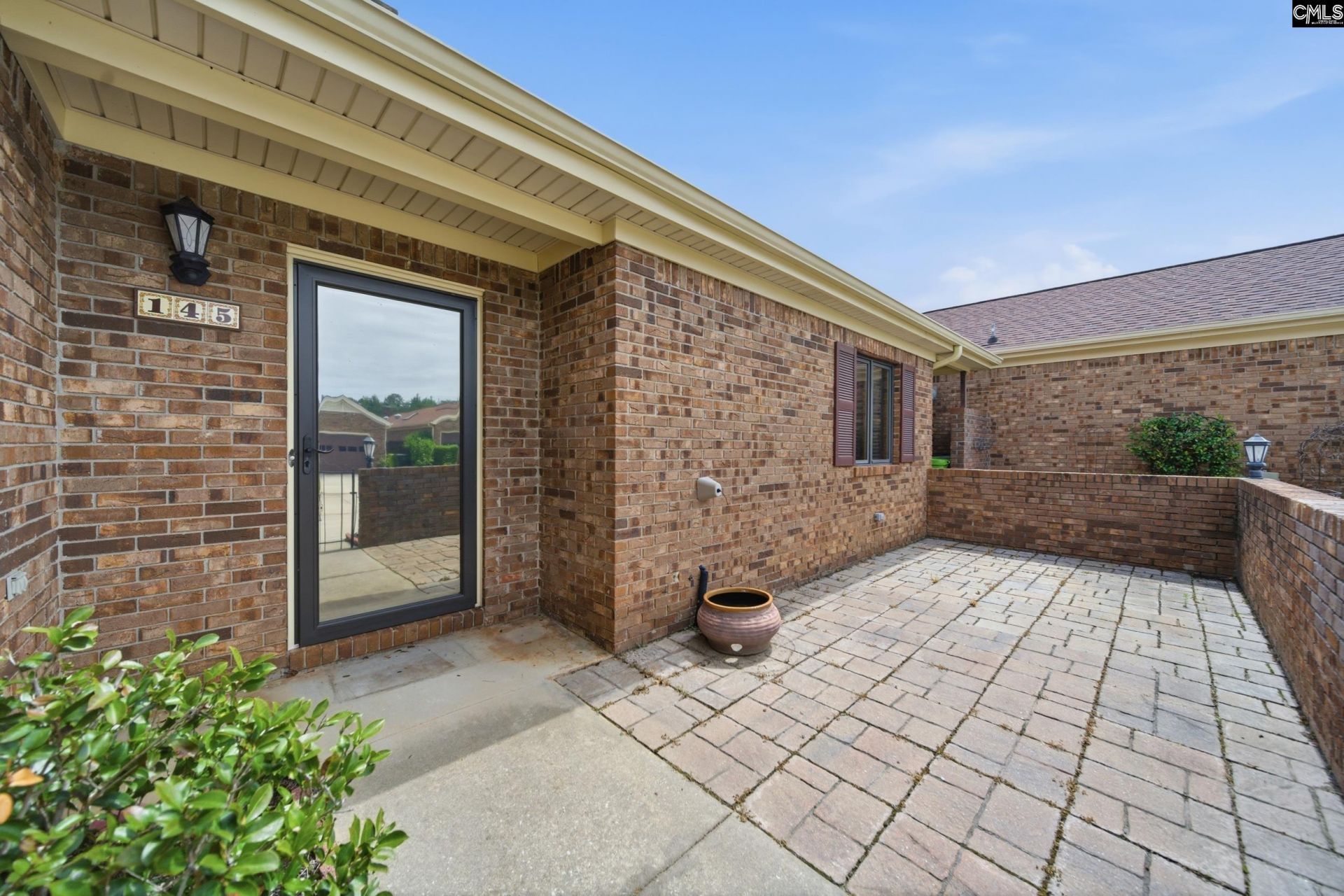 145 Patio Place  Photo 7