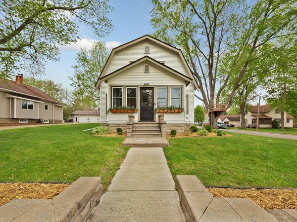 341 E Prince Street, Lake Crystal, MN 56055