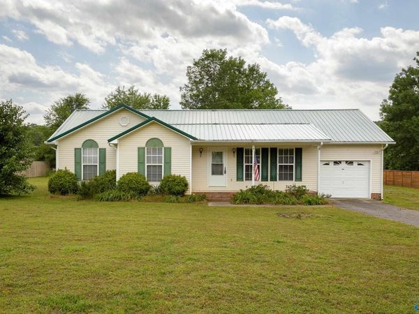 102 Shoals Paradise Drive, Florence, AL 35634
