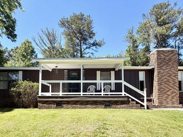 155 Regal Row, Gadsden, AL 35904