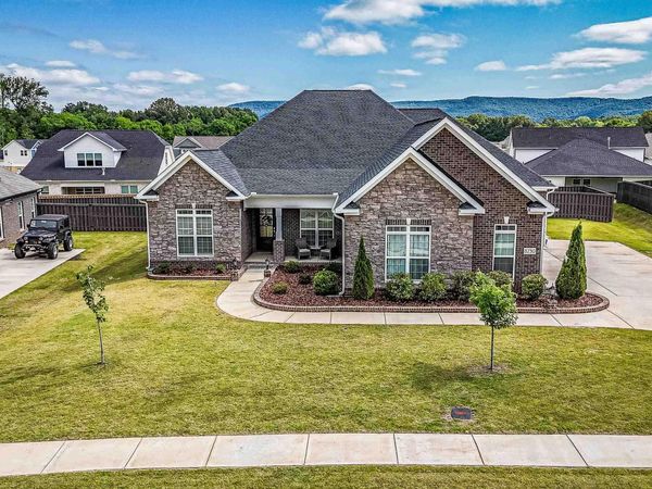 8230 Nantucket Circle, Owens Cross Roads, AL 35763