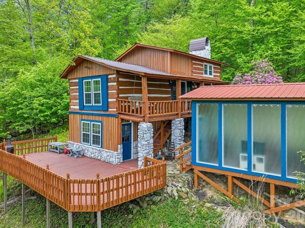 285 Glenaire Drive, Mars Hill, NC 28754